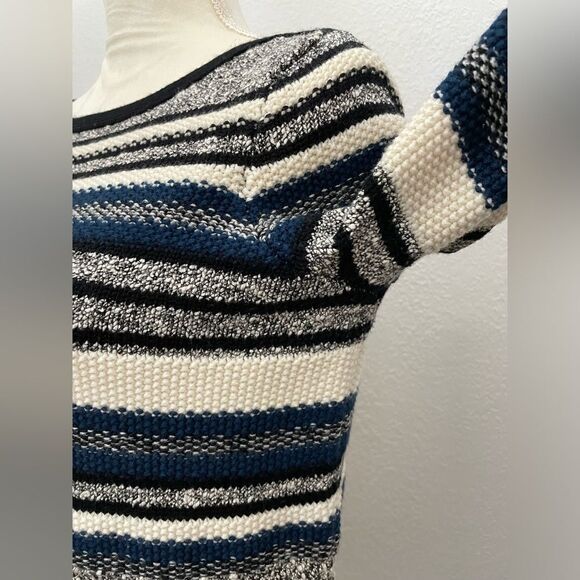 Vince Boucle Knit Textured Wool Blend Striped Boatneck Sweater Size Small - Picture 7 of 10